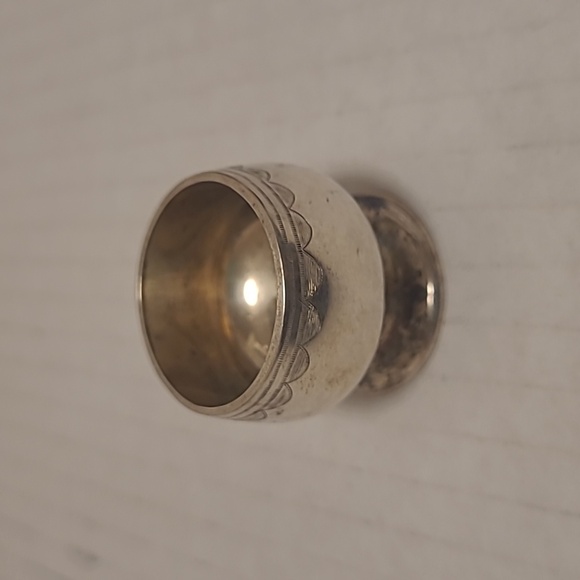 Set of 6 Antique Salt Cellars in Original Box - Picture 9 of 16